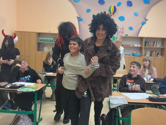 587785818_17950763850057403_6796447125174116110_n