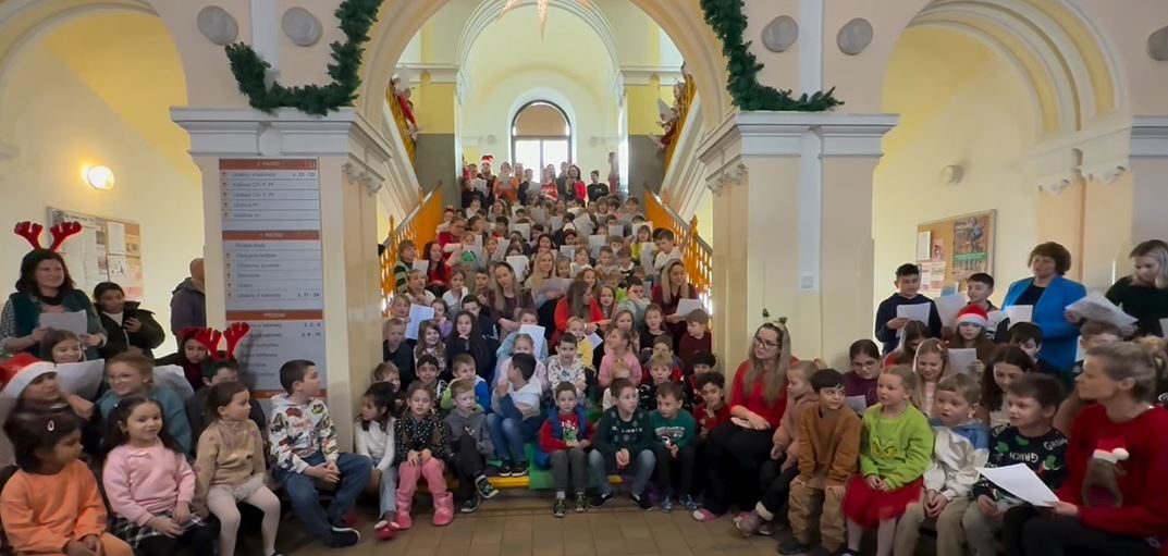 Zpívání na schodech